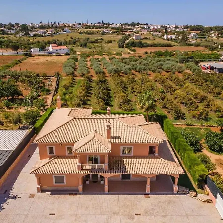 Villa Hugo - Bright Modern Walk To Restaurants