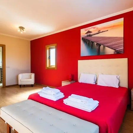 Hugo - Bright Modern Walk To Restaurants וילה