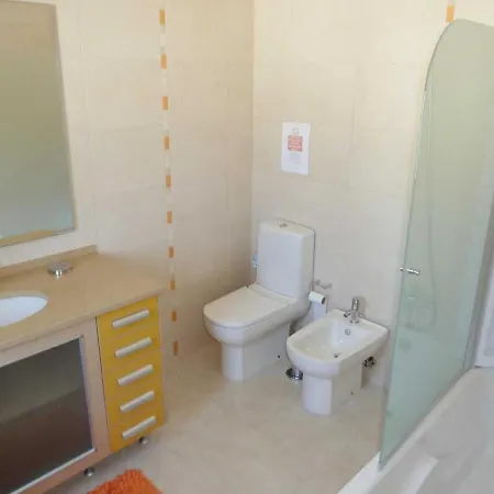 Hugo - Bright Modern Walk To Restaurants *