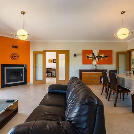 Hugo - Bright Modern Walk To Restaurants البوفيرا