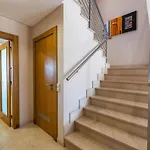 Hugo - Bright Modern Walk To Restaurants Villa *